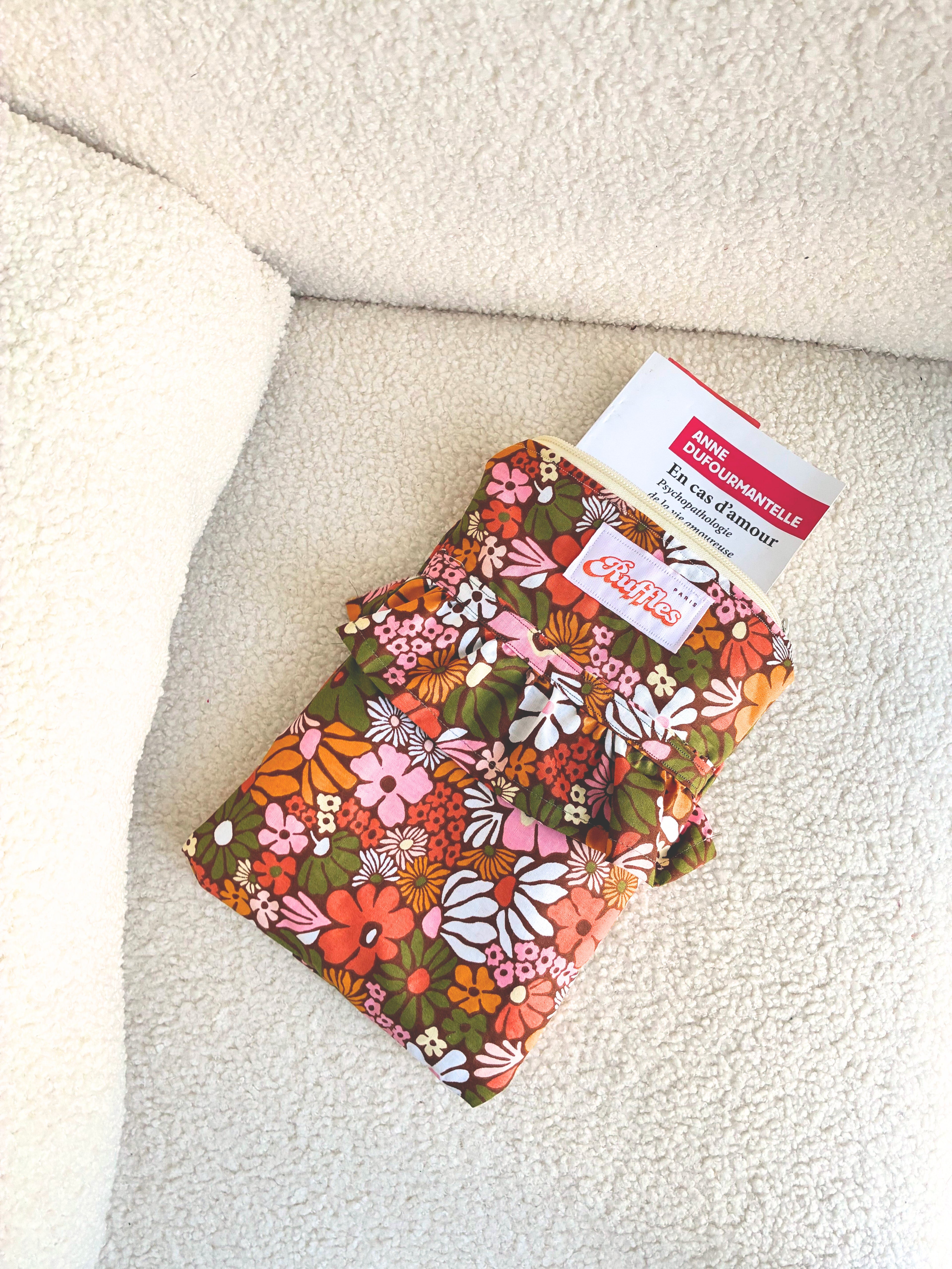 Pochette à froufrous style retro